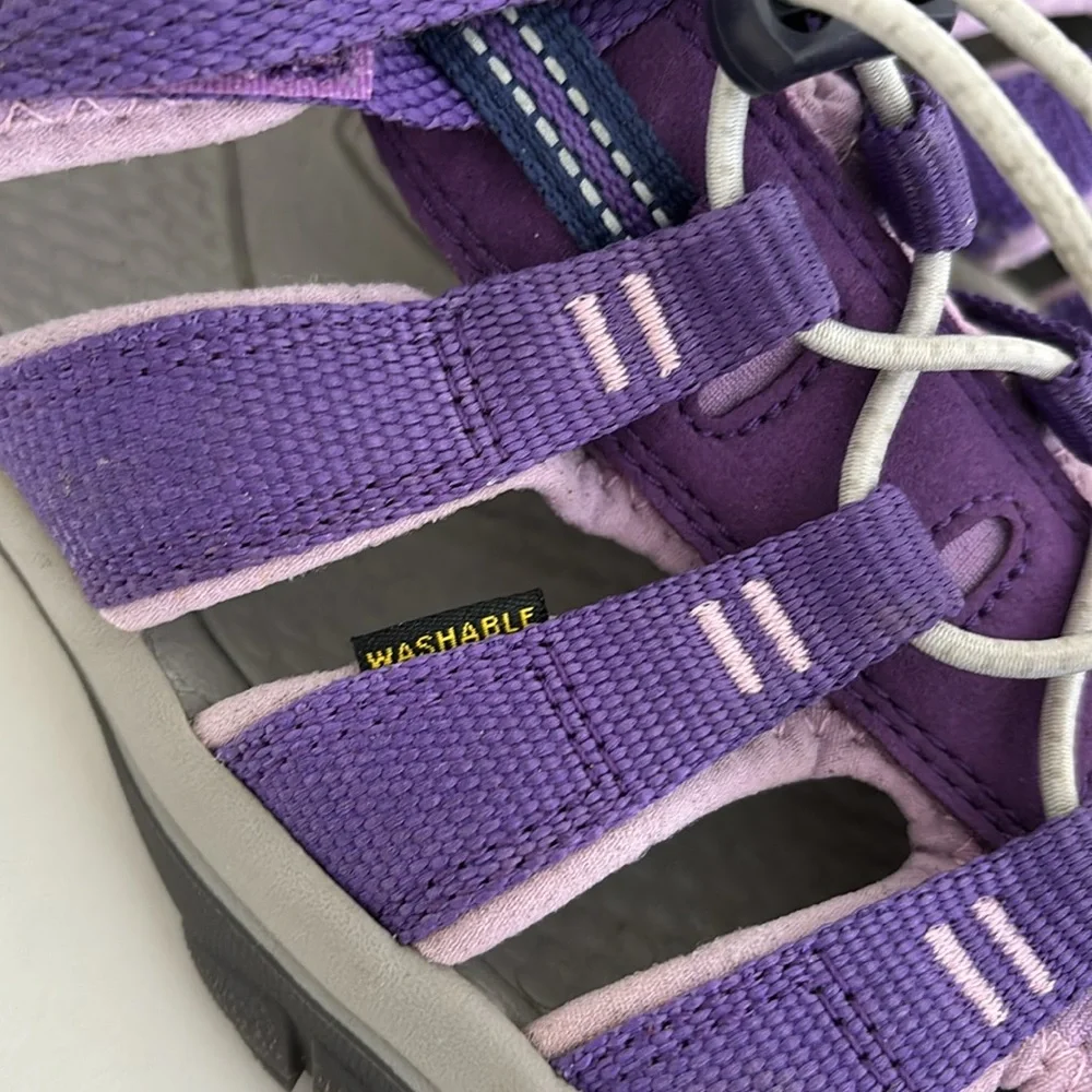 Keen purple water